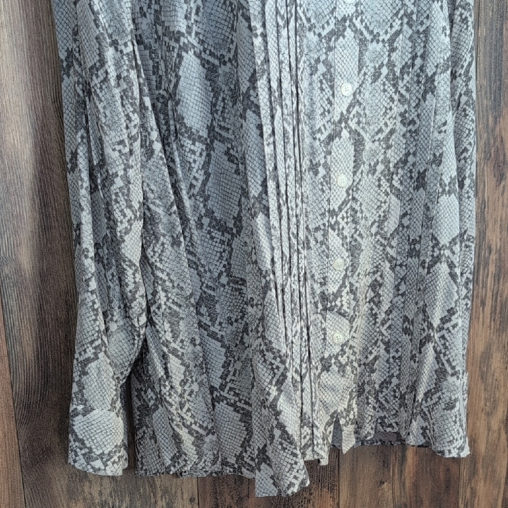 Talbots Plus Gray/White Snake Print Button Down B… - image 3